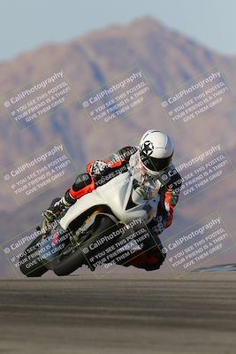 media/Dec-10-2023-SoCal Trackdays (Sun) [[0ce70f5433]]/Turn 9 (130pm)/